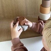 Little Pea_nuuroo_Sana_παιχνίδι ζαρια Sana_silicone_dice_4_pack-Toy-NU391-Brown_color_mix-4_1024x